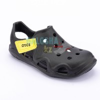 Черные сандалии Crocs Kids Swift water Wave Sandal
