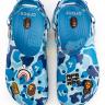 Сабо Синий камуфляж Bape x Crocs Classic Clog Сабо Синий камуфляж Bape x Crocs Classic Clog