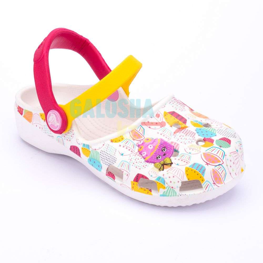 Girls karin crocs outlet