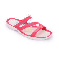 Женские розовые шлепанцы CROCS Women's Swiftwater™  Sandal