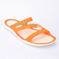 Женские оранжевые шлепанцы CROCS Women's Swiftwater™  Sandal