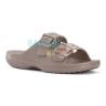 Бежевые сандалии Crocs Saturday Enamel Buckle Sandal 
