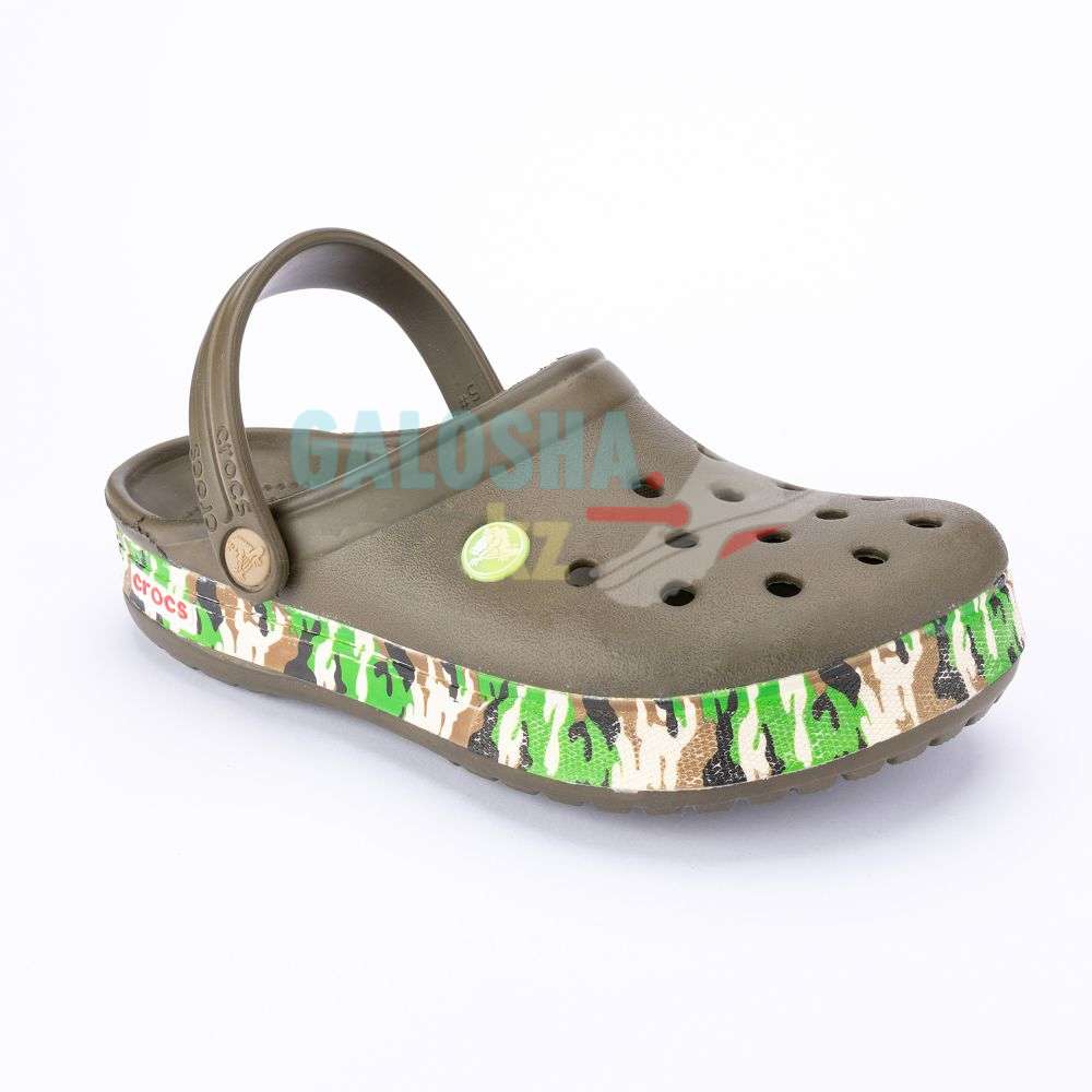 Crocband seasonal graphic 2025 clog