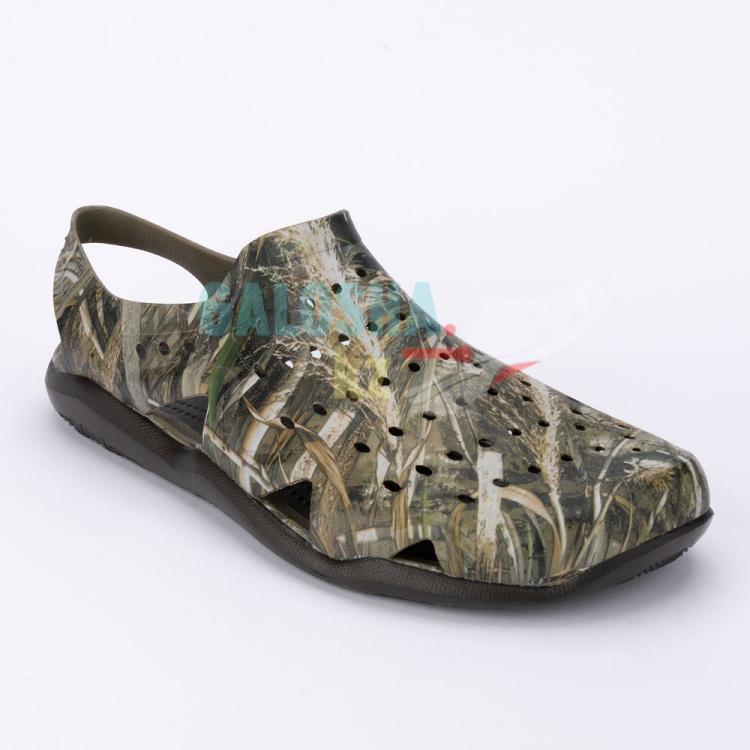 Мужские водные сандалии цвет хаки CROCS Men's Swiftwater Wave Graphic