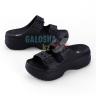 Черный Crocs Women's Saturday Platform Sandal
